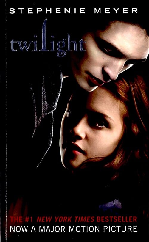 Twilight (The Twilight Saga, Book 1)