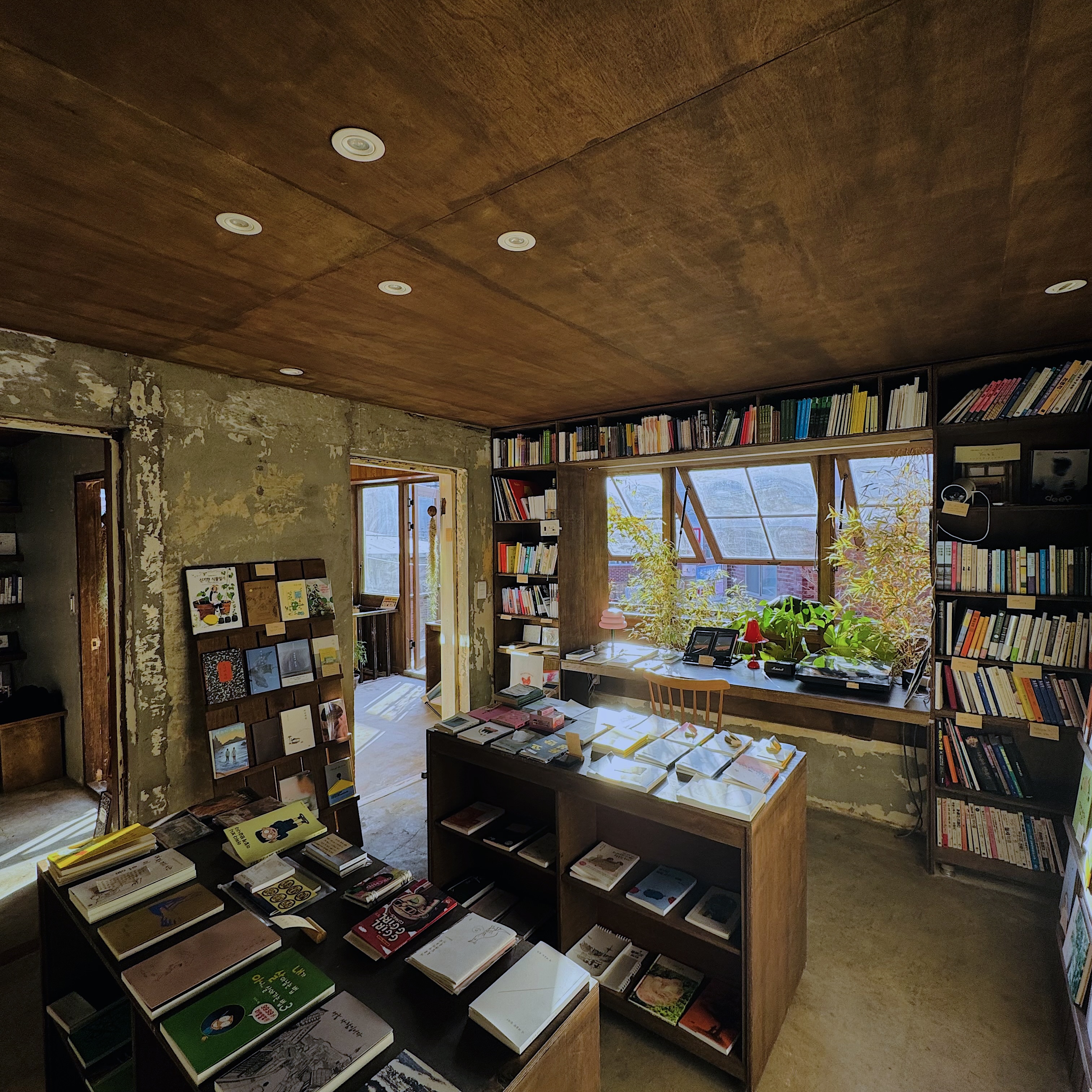 생각의 여유와
일상의 쉼을
선사하는 곳