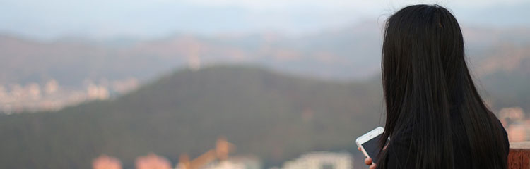 착하게 사는 게
바보 같아요