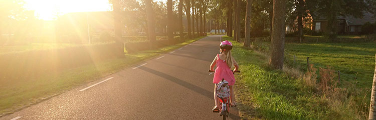 사는 게
재미없어요