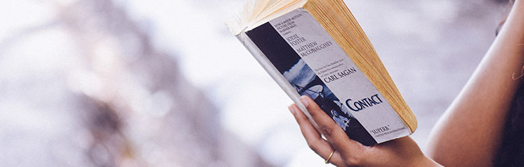 재밌는 소설을
읽고 싶어요