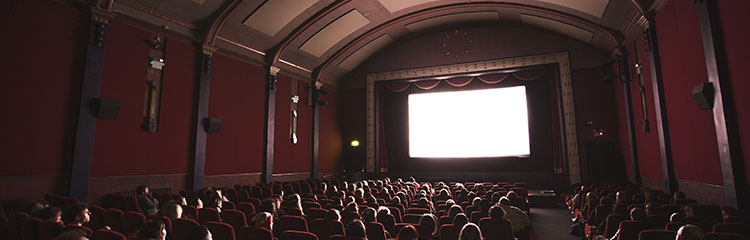 영화로 만들어진 
책이 궁금해요