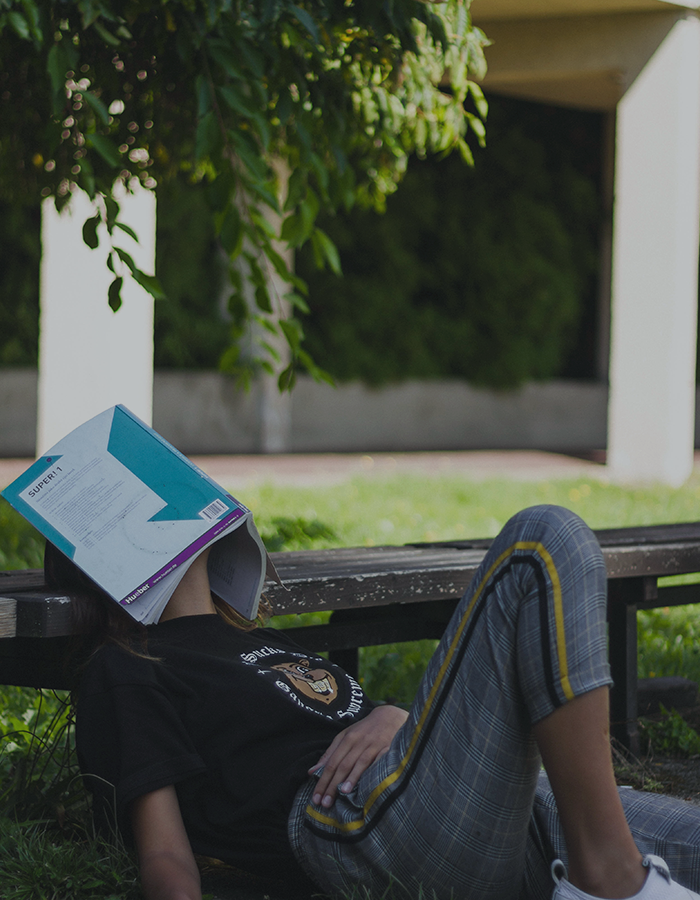 추석은 다가오는데
혼자 지내요