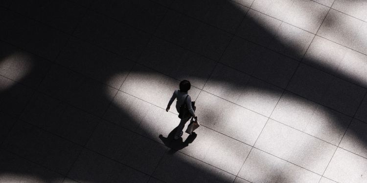 한가롭게 길 위를
산책하고 싶어요