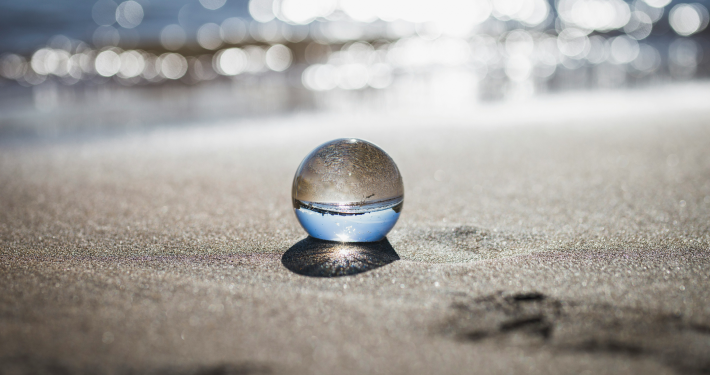 슬픔을 안고도, 조금씩
걸어 나가고 싶어요