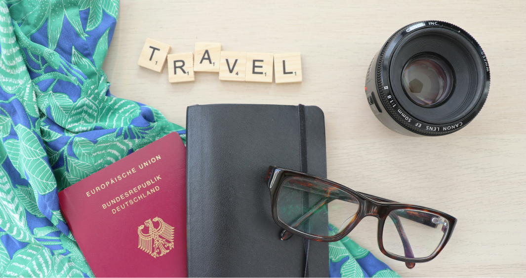 지금 어디든 떠나고 싶은
당신에게 건네는 책