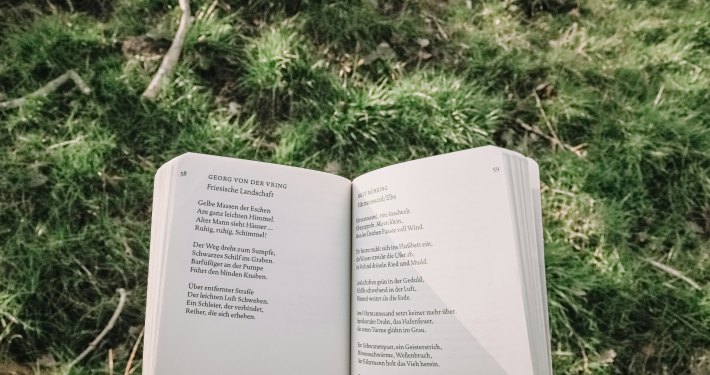 이번 가을에는
시와 가까워지다